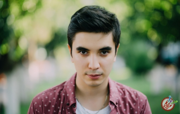 Хонанда Билол янги фотосессиясини тақдим қилди