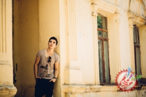 Хонанда Билол янги фотосессиясини тақдим қилди