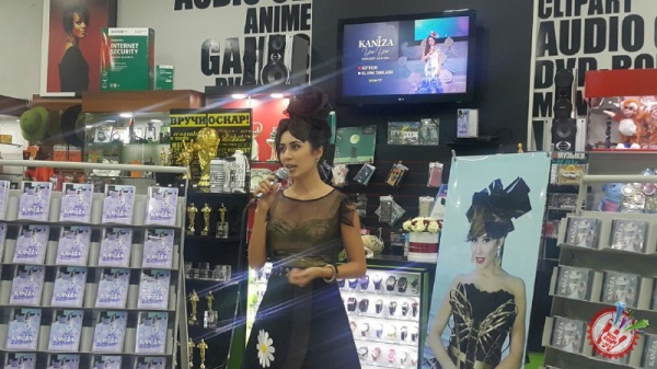 Хонанда Каниза альбом тақдимотини ўтказди