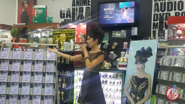 Хонанда Каниза альбом тақдимотини ўтказди