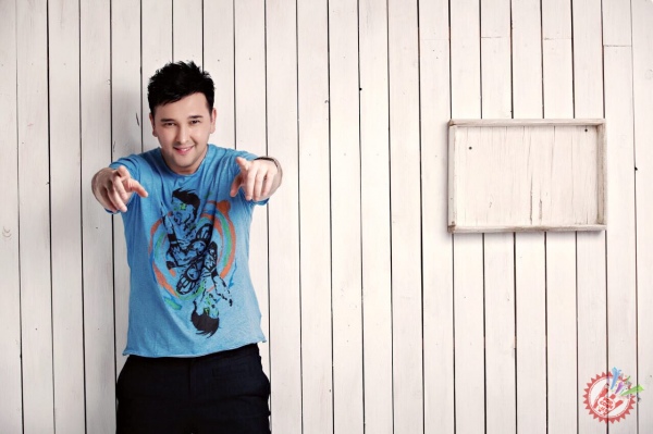 Сардор Раҳимхондан катта премьера  “Дунёни беринг болажонларга”