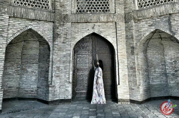 Шаҳзода: Президентимизни ОТА деб аташимиз, кимдир ўргангани учун эмас, балки, ҳақиқатдан ҳам улар бизни ҳимоя қилиб келган ОТАмиздир.