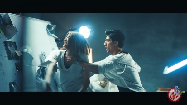 Лола навбатдаги клипининг премьерасини мухлислар белгилаган санада ўтказадиган бўлди