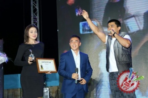 "Мавсум хитлари" галаконцерти бўлиб ўтди