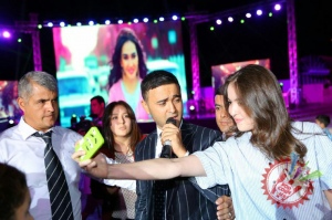 "Мавсум хитлари" галаконцерти бўлиб ўтди