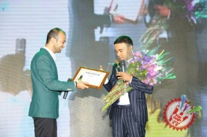 "Мавсум хитлари" галаконцерти бўлиб ўтди