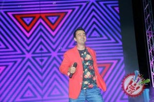 "Мавсум хитлари" галаконцерти бўлиб ўтди