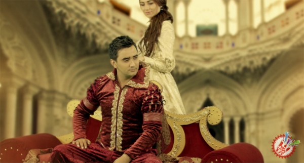 Азиз Раметовдан янги тарона ва клип премьераси