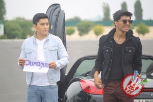 Фаррух Раимов «Шафтоли» қўшиғига видеоклип тасвирга олдирмоқда