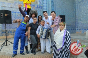  Сардор Раҳимхон Хивада биринчи бор клип суратга олдирди