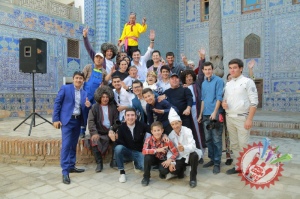  Сардор Раҳимхон Хивада биринчи бор клип суратга олдирди