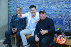  Сардор Раҳимхон Хивада биринчи бор клип суратга олдирди