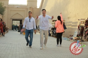  Сардор Раҳимхон Хивада биринчи бор клип суратга олдирди