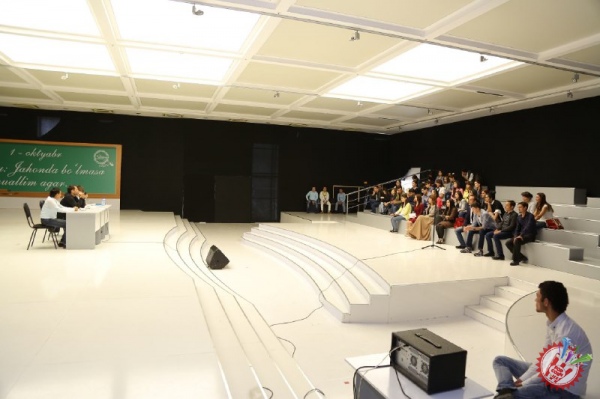 Жаҳонгир Отажонов концерти олдидан матбуот анжумани ўтказди