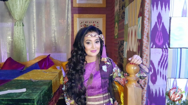 Ҳадича сурхонча клип суратга олдирди