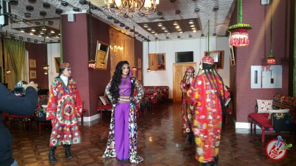 Ҳадича сурхонча клип суратга олдирди