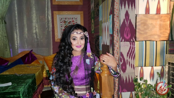 Ҳадича сурхонча клип суратга олдирди