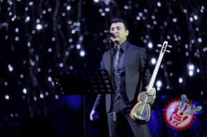 Шоҳжаҳон Жўраевнинг жонли ижродаги концерт дастурига старт берилди