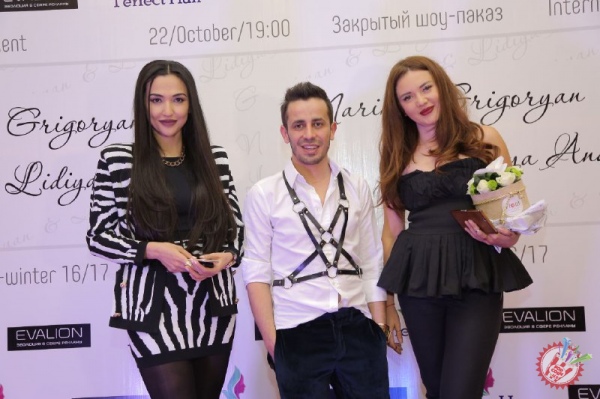 Дизайнерлар Нариман Григорян ва Лидия Андре навбатдаги либослари коллекциясининг намойишини ўтказди