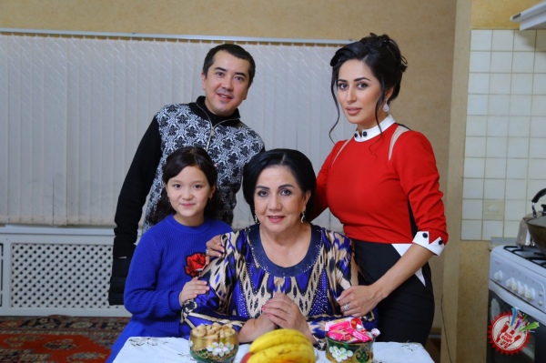 Канизанинг  “Фарзанд ноласи” таронаси тез кунда клипи билан