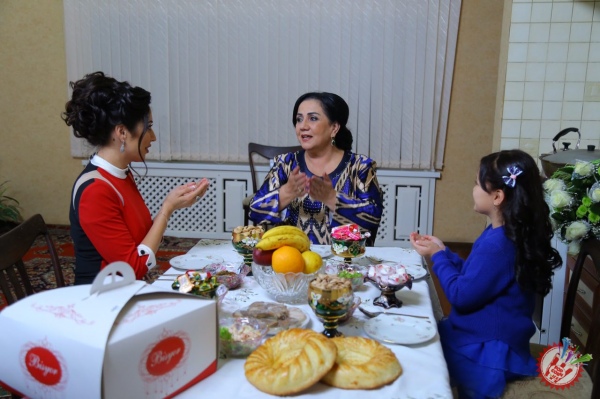 Канизанинг  “Фарзанд ноласи” таронаси тез кунда клипи билан