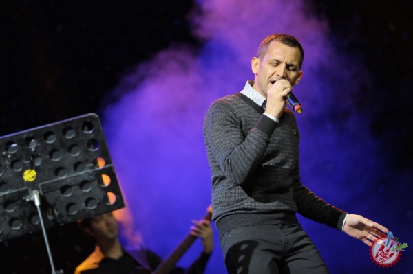 Жаҳонгир Отажоновнинг жонли ижродаги концерт дастури ҳақида батафсил