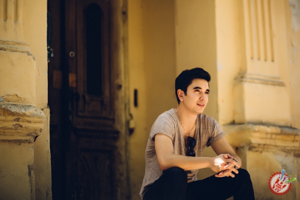 Хонанда Билол навбатдаги қўшиғини намойиш қилди