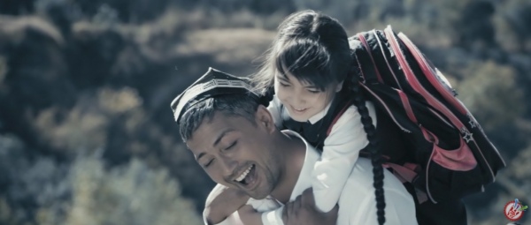 Хонанда Ҳадича “Ота” клипини намойиш қилди