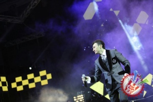 Улуғбек Раҳматуллаевнинг яккахон концерт дастуридан фоторепортаж