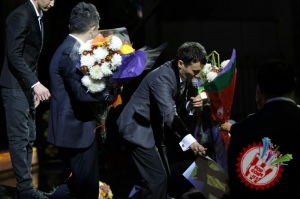 Улуғбек Раҳматуллаевнинг яккахон концерт дастуридан фоторепортаж