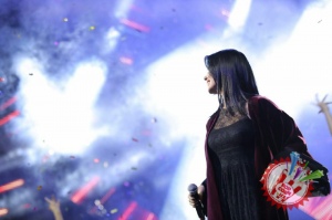 Улуғбек Раҳматуллаевнинг яккахон концерт дастуридан фоторепортаж