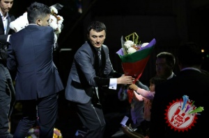 Улуғбек Раҳматуллаевнинг яккахон концерт дастуридан фоторепортаж