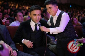 Улуғбек Раҳматуллаевнинг яккахон концерт дастуридан фоторепортаж