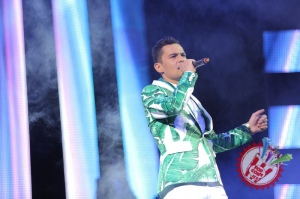 Жасур Умировнинг концерт дастуридан фоторепортаж