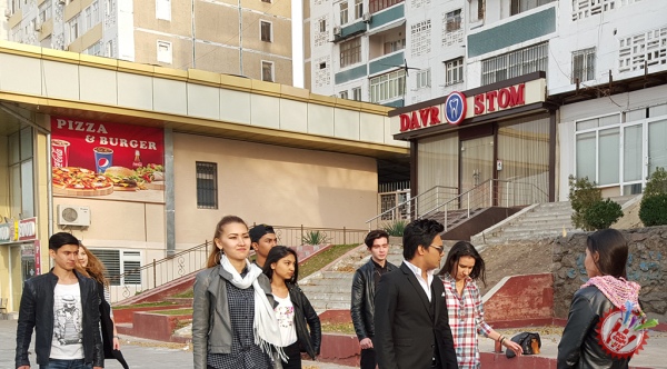 Шуҳрат Умар “На қилай” қўшиғи учун видеоклип тасвирга олдирди