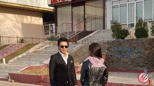 Шуҳрат Умар “На қилай” қўшиғи учун видеоклип тасвирга олдирди