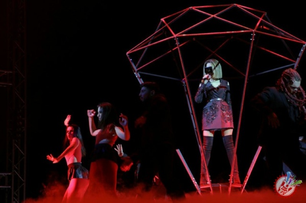 Латофатли Лоланинг концерт дастуридан фоторепортаж