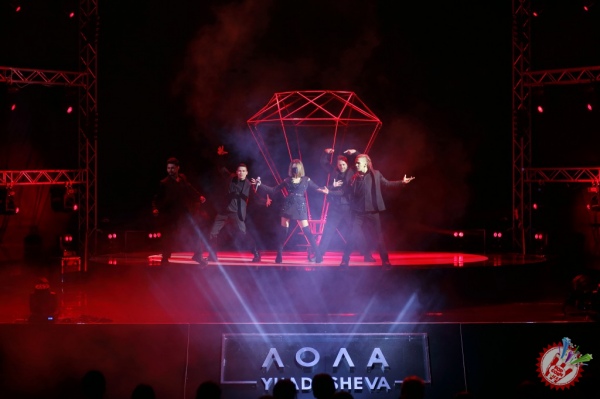 Лоланинг концертини иккинчи кунидан фото ва видеорепортаж