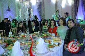 Актриса Шаҳзода Матчанованинг тўйидан фоторепoртаж