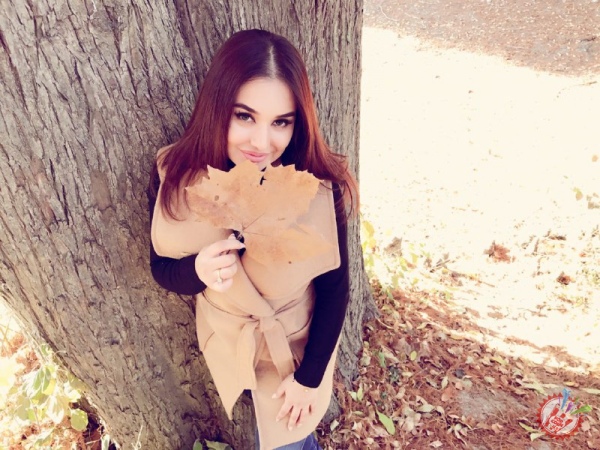 Истеъдодли хонанда Ҳадичадан навбатдаги клип премьераси