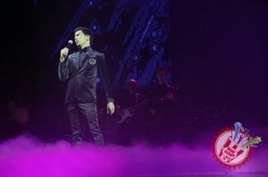 Сардор Мамадалиевнинг концерт дастуридан фоторепортаж