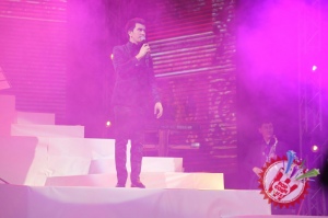 Сардор Мамадалиевнинг концерт дастуридан фоторепортаж