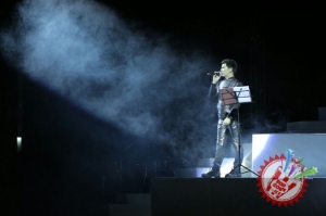 Сардор Мамадалиевнинг концерт дастуридан фоторепортаж