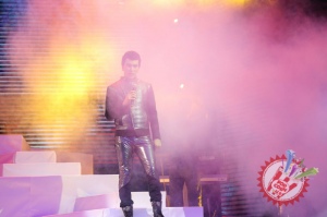 Сардор Мамадалиевнинг концерт дастуридан фоторепортаж