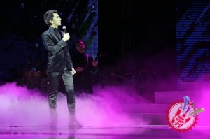 Сардор Мамадалиевнинг концерт дастуридан фоторепортаж