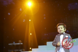 Сардор Мамадалиевнинг концерт дастуридан фоторепортаж