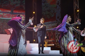 Сардор Мамадалиевнинг концерт дастуридан фоторепортаж