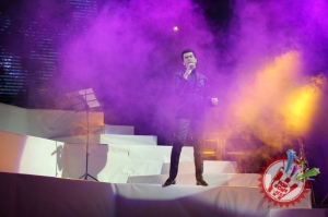 Сардор Мамадалиевнинг концерт дастуридан фоторепортаж