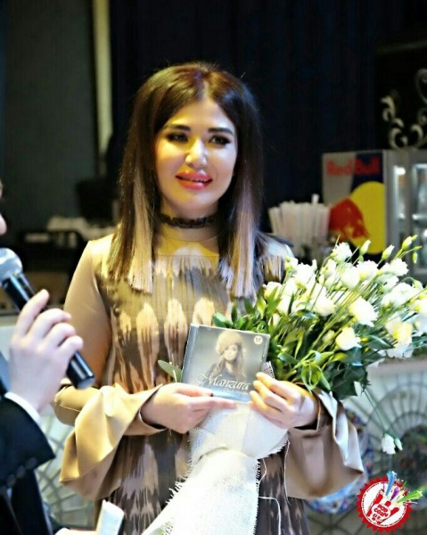 Хонанда Манзура янги альбом ҳамда видеоклиплари тақдимотини ўтказди