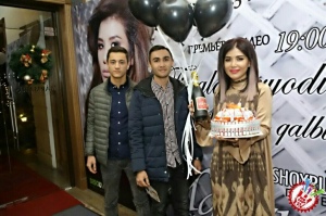 Хонанда Манзура янги альбом ҳамда видеоклиплари тақдимотини ўтказди